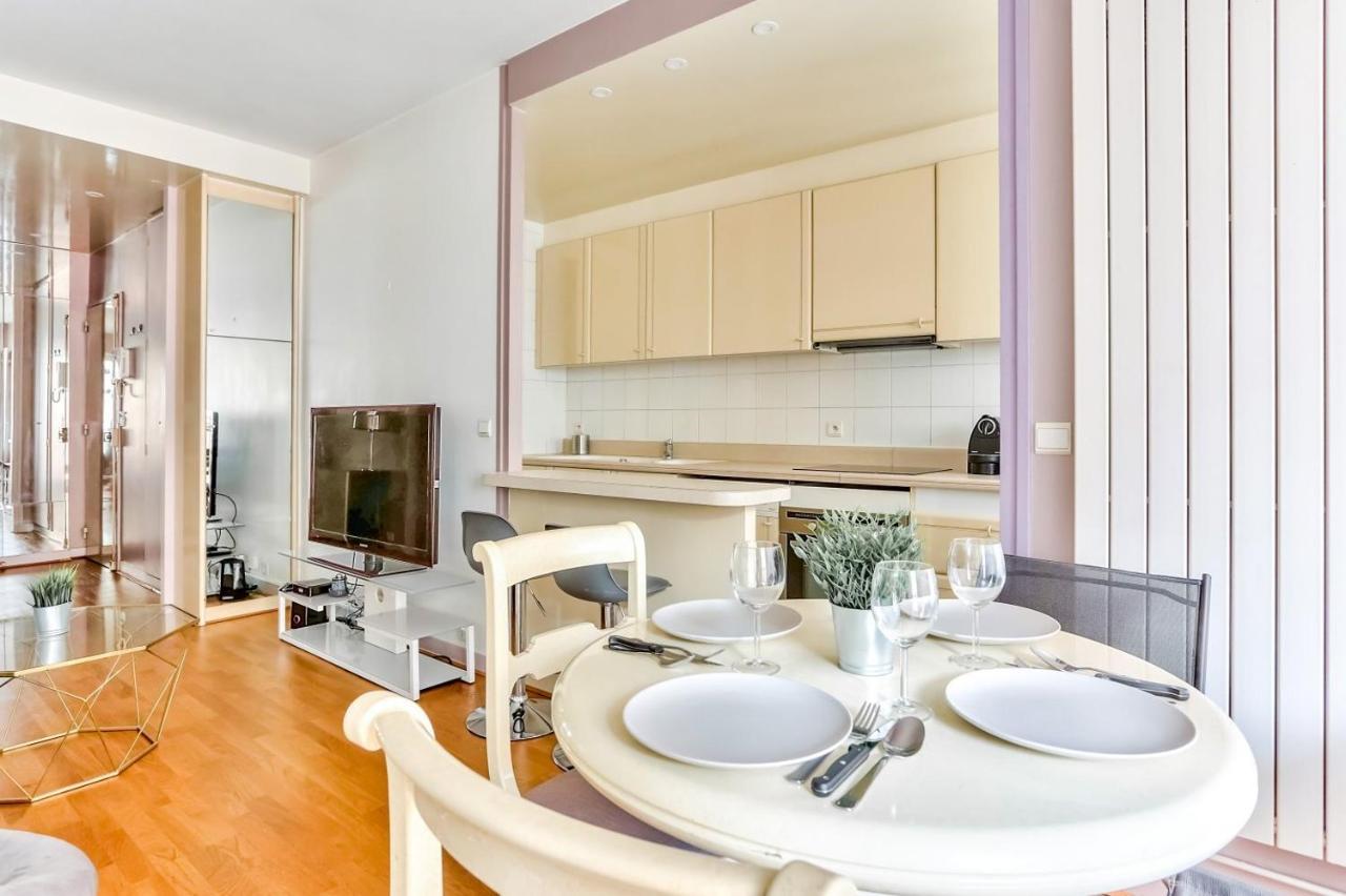 Appartement Quartier Arc De Triomphe Free Netflix Parigi Esterno foto